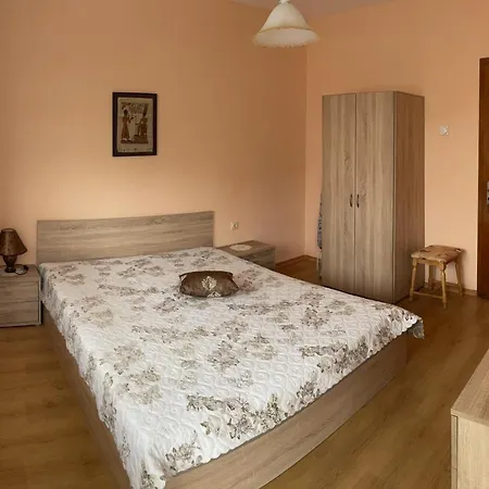 Mariana марияна Apartment Pomorie